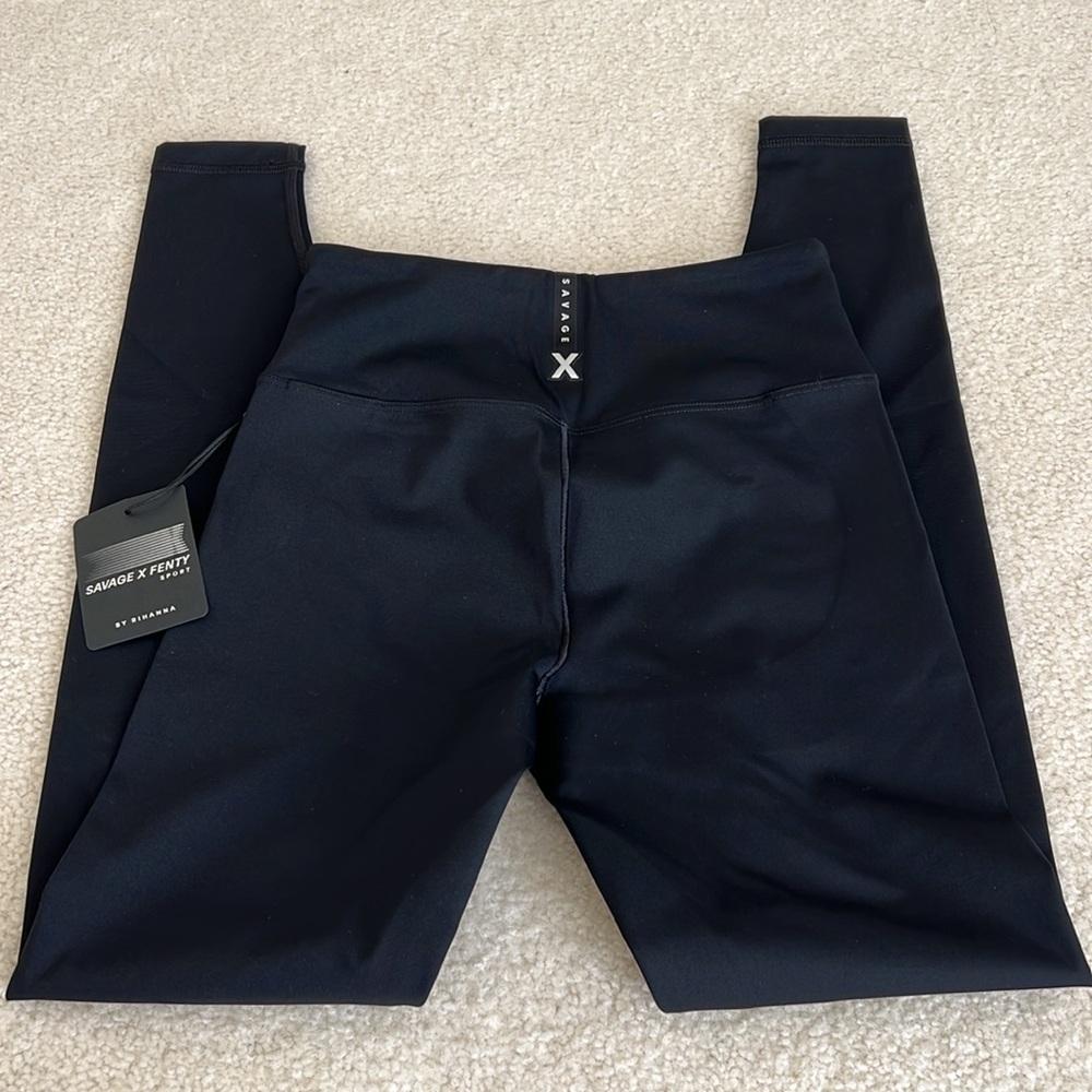 NWT Savage X Fenty Sport Leggings XS